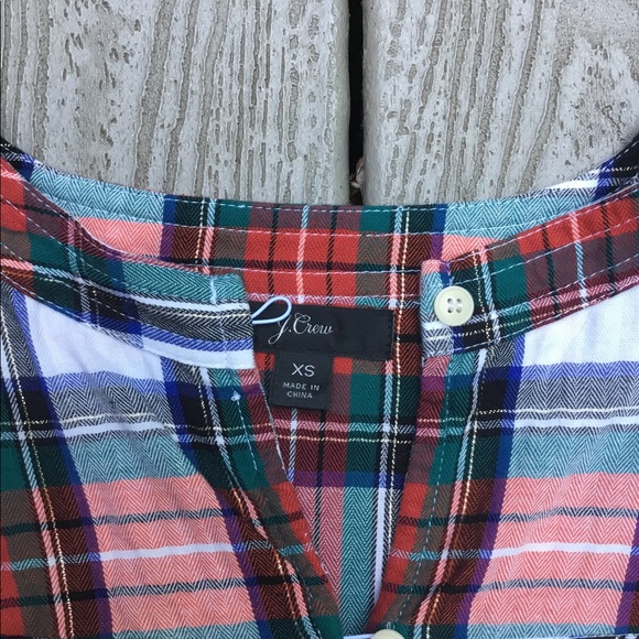 J.Crew Ruffle long sleeve blouse.Red, green, black, gold sparkle thread plaid XS - Picture 7 of 9
